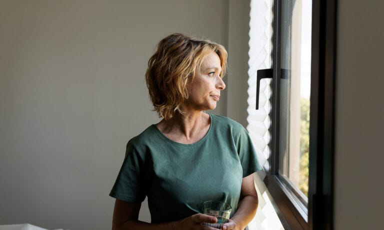 3 hábitos diarios que pueden ayudar a proteger tu cerebro de la demencia