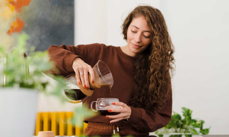 Beba su café a esta hora para tener una mañana notablemente más brillante