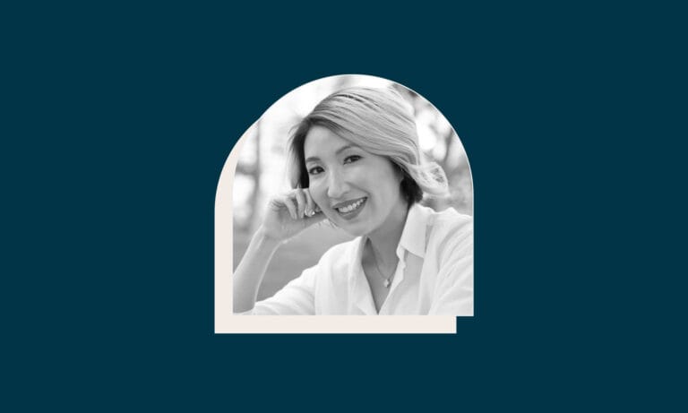 Un dermatólogo superior le insta a considerar esto antes de conseguir trabajo