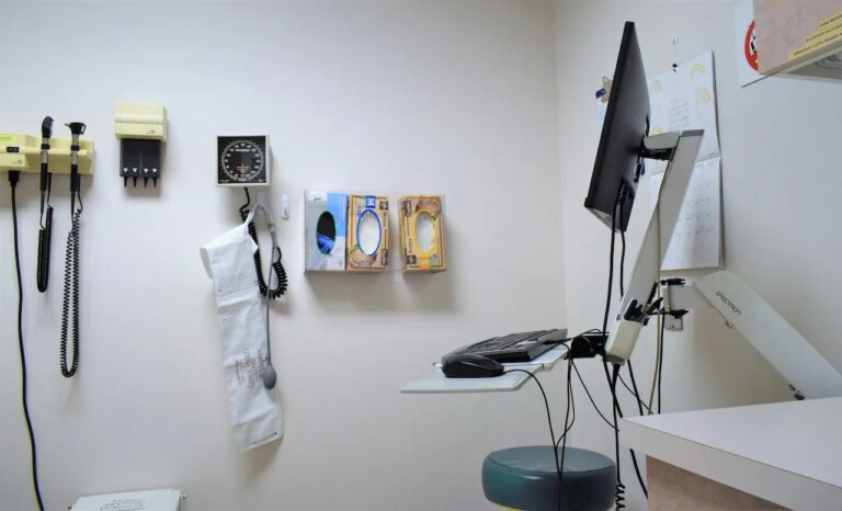 ‘Visita al radiólogo’ y otra poesía de John Brehm ‘Visitation with the Radiologist’
