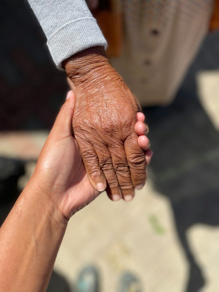 99 preguntas para hacerles a tus abuelos mientras puedas 99 preguntas para hacerles a tus abuelos mientras puedas