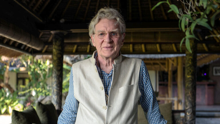 El Dalai Lama, maestros y líderes budistas comparten homenajes a Robert AF Thurman
