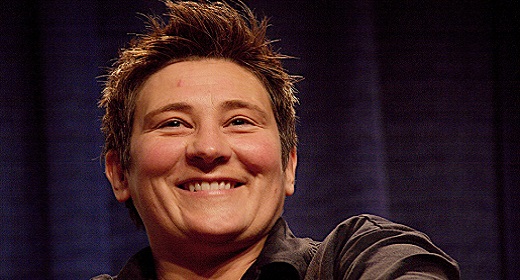 KD Lang canta Hallelujah de Leonard Cohen Awaken