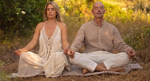 Cómo utilizar la respiración en el Tantra para despertar tu energía connective-tantra-awaken